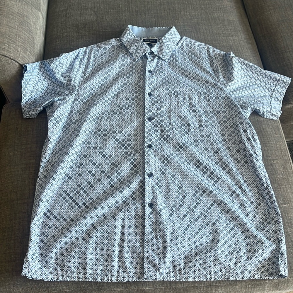 Men’s Short Sleeve Button Down